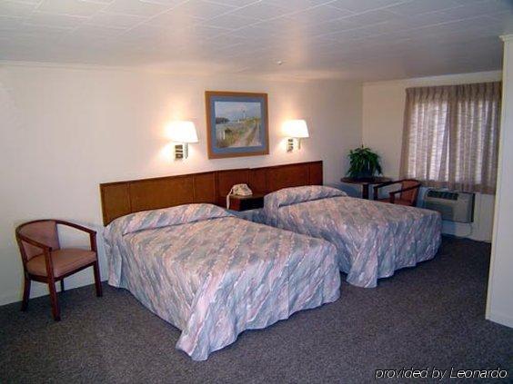 Hyannis Holiday Motel Zimmer foto