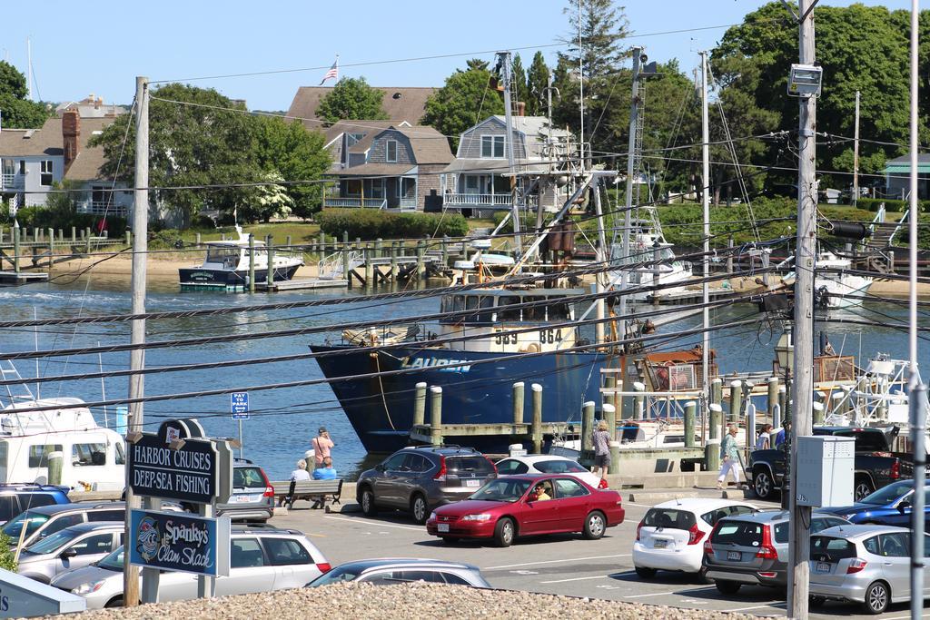 Hyannis Holiday Motel Exterior foto