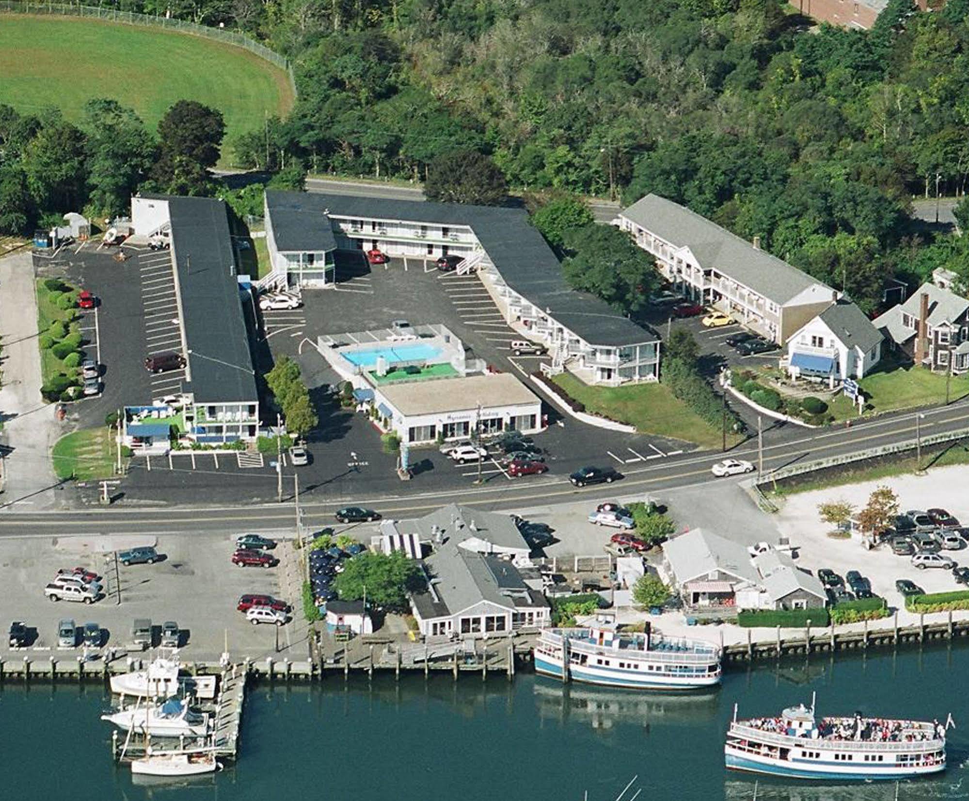 Hyannis Holiday Motel Exterior foto